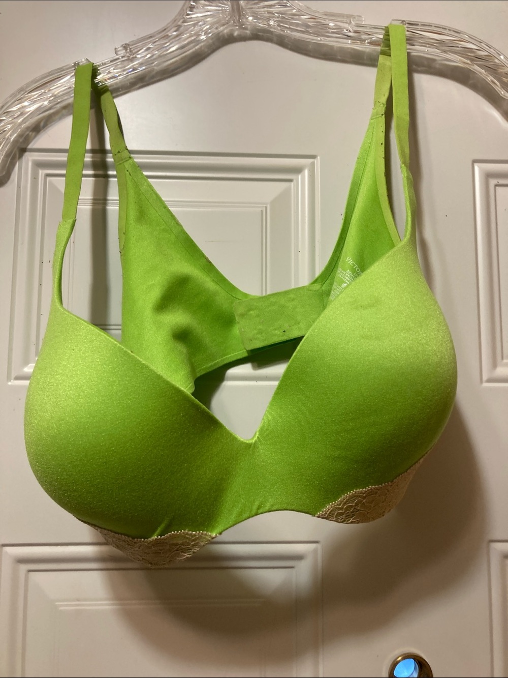 Victoria’s Secret Women's‎ Seamless Lime Green Bra 38C